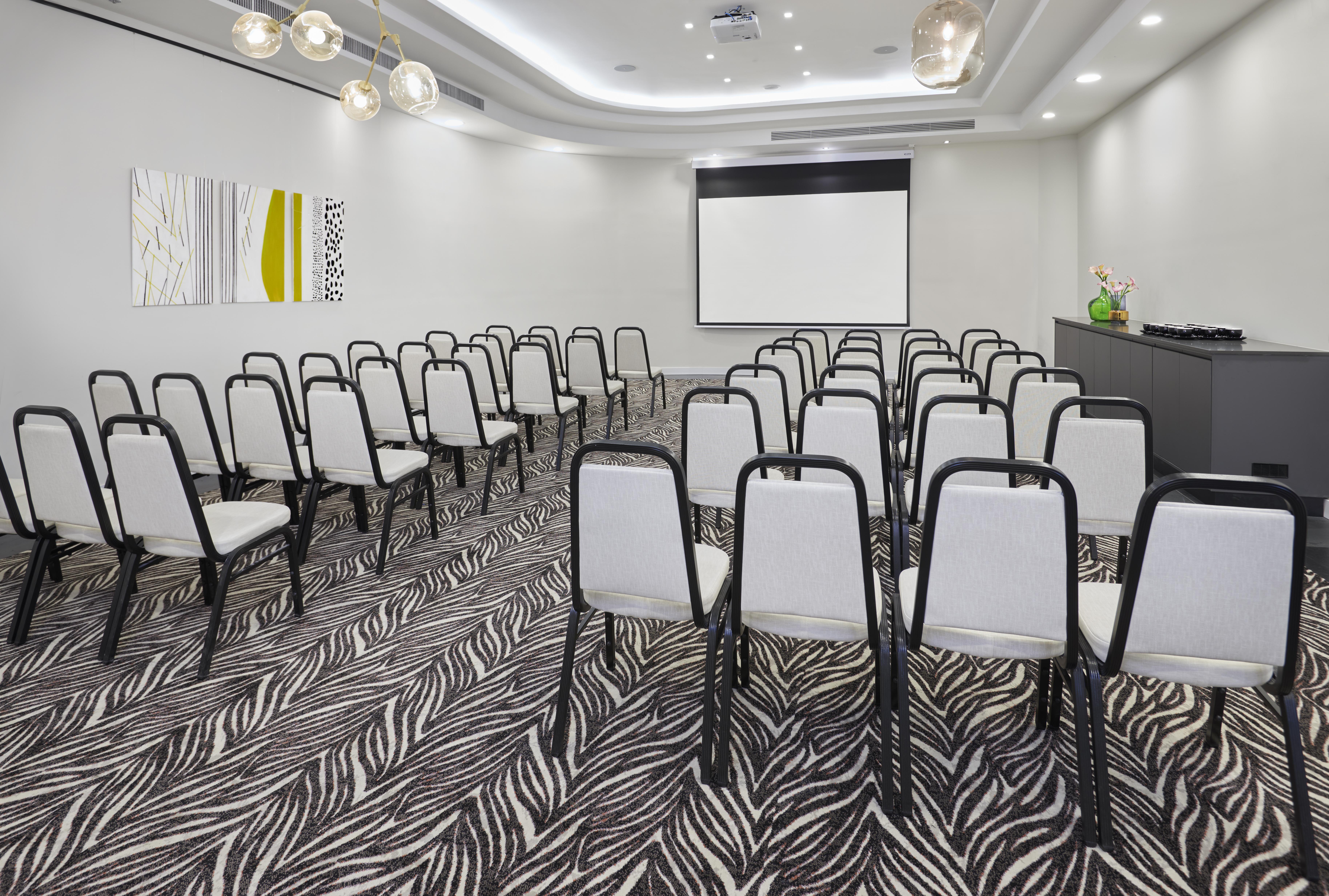 فندق ليوناردو سيتي تاور تل أبيب Giv'atayim المظهر الخارجي الصورة Meeting room